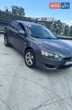 Седан Mitsubishi Lancer 2011 в Києві
