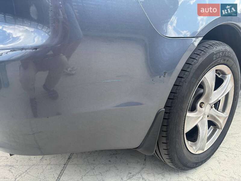 Седан Mitsubishi Lancer 2011 в Києві