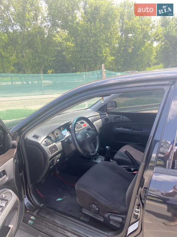 Седан Mitsubishi Lancer 2006 в Черкасах