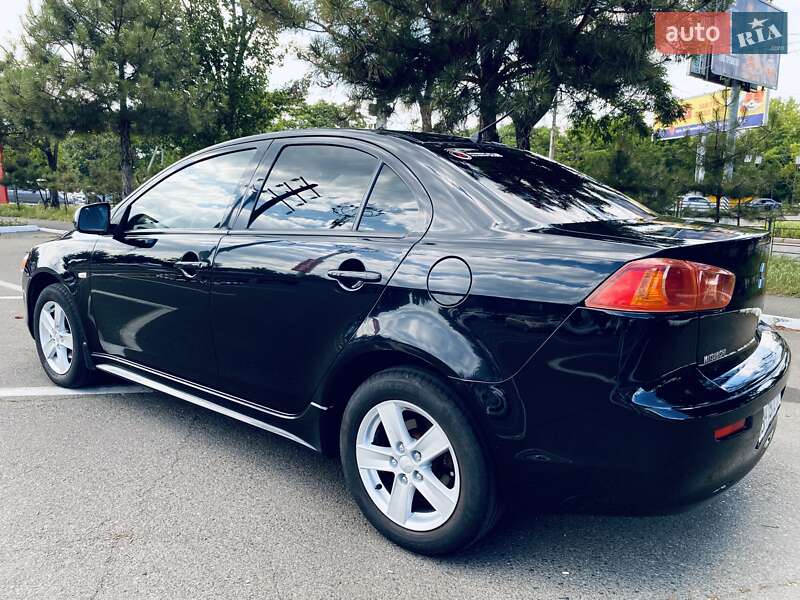 Седан Mitsubishi Lancer 2007 в Одессе