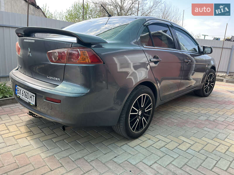 Седан Mitsubishi Lancer 2008 в Хмельницком