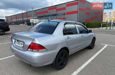 Седан Mitsubishi Lancer 2011 в Киеве