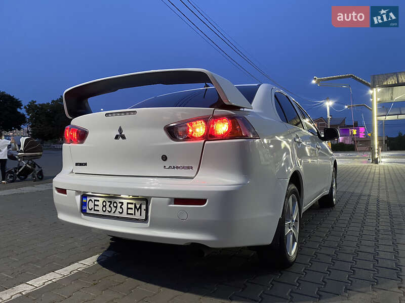 Седан Mitsubishi Lancer 2010 в Чернівцях