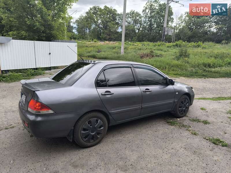 Седан Mitsubishi Lancer 2005 в Машевке
