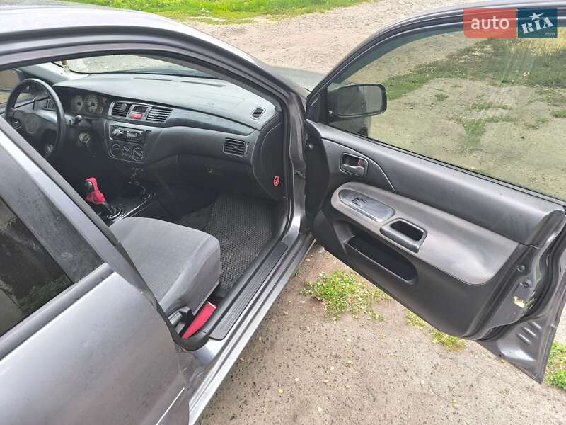 Седан Mitsubishi Lancer 2005 в Машевке