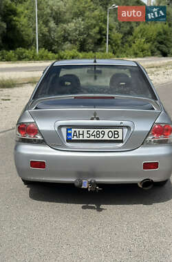 Седан Mitsubishi Lancer 2004 в 