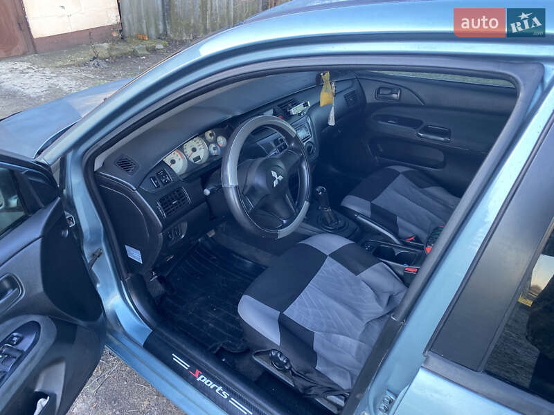 Седан Mitsubishi Lancer 2006 в Краматорске