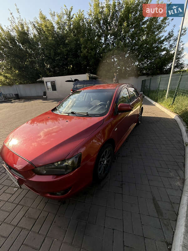 Седан Mitsubishi Lancer 2010 в Киеве