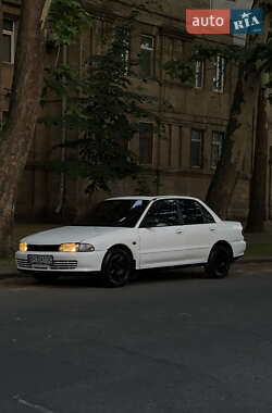Седан Mitsubishi Lancer 1993 в 