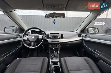 Седан Mitsubishi Lancer 2010 в 