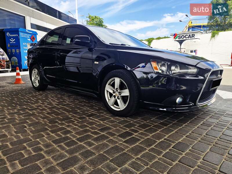 Седан Mitsubishi Lancer 2008 в Киеве