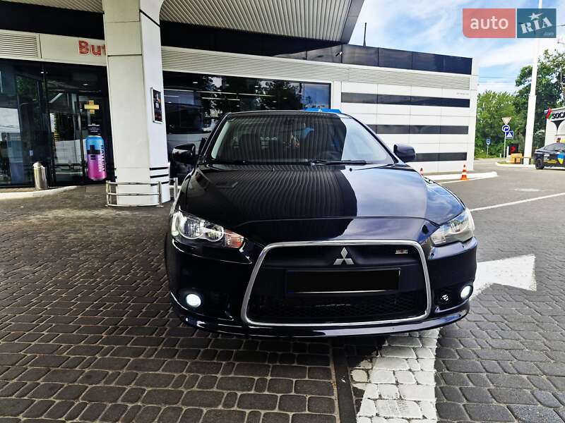 Седан Mitsubishi Lancer 2008 в Киеве