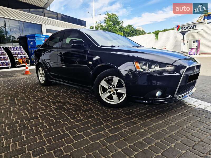 Седан Mitsubishi Lancer 2008 в Киеве
