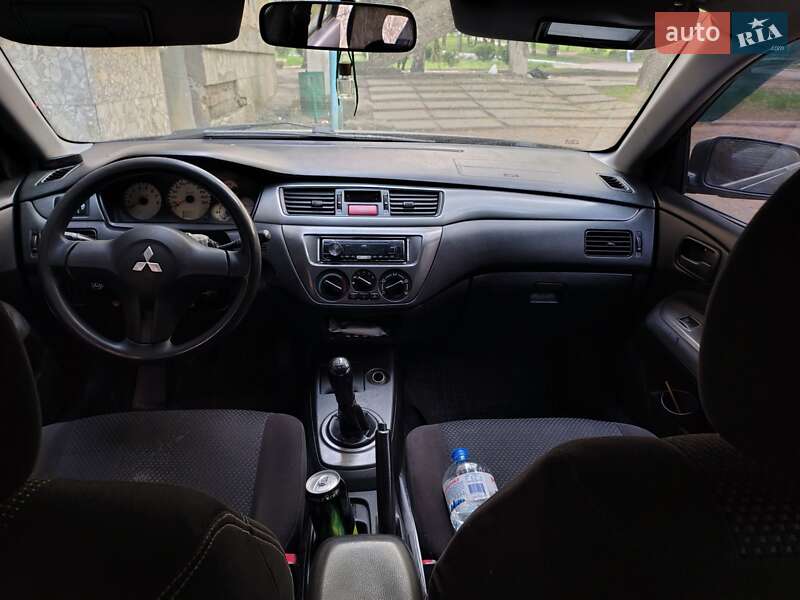 Седан Mitsubishi Lancer 2006 в Николаеве