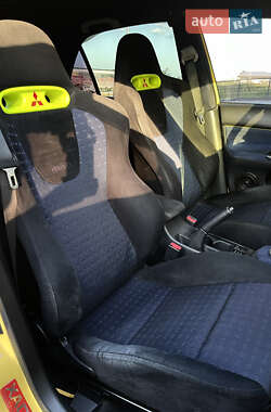 Седан Mitsubishi Lancer 2004 в 