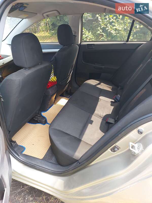 Седан Mitsubishi Lancer 2008 в Межовій
