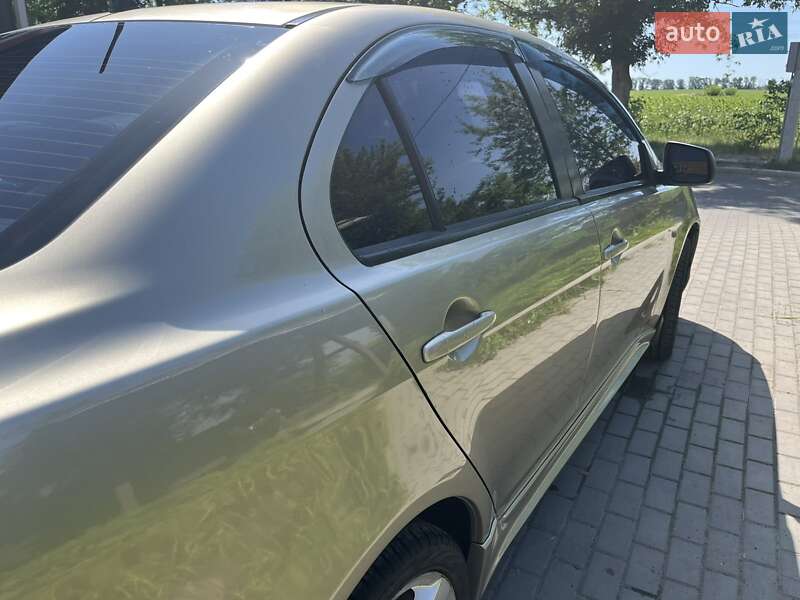 Седан Mitsubishi Lancer 2008 в Тальном