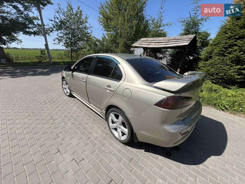 Седан Mitsubishi Lancer 2008 в Тальном