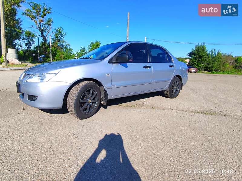 Mitsubishi Lancer 2005