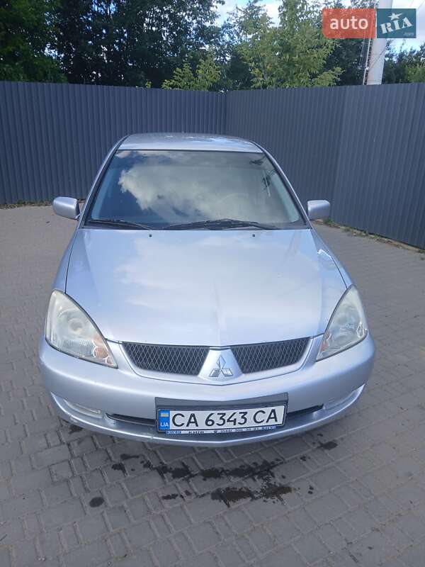 Седан Mitsubishi Lancer 2006 в У��ани
