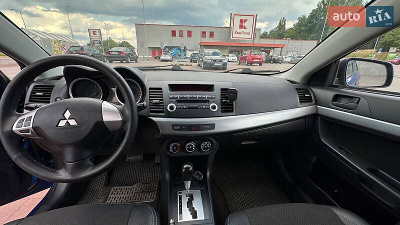 Седан Mitsubishi Lancer 2011 в Одессе