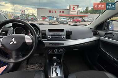 Седан Mitsubishi Lancer 2011 в 