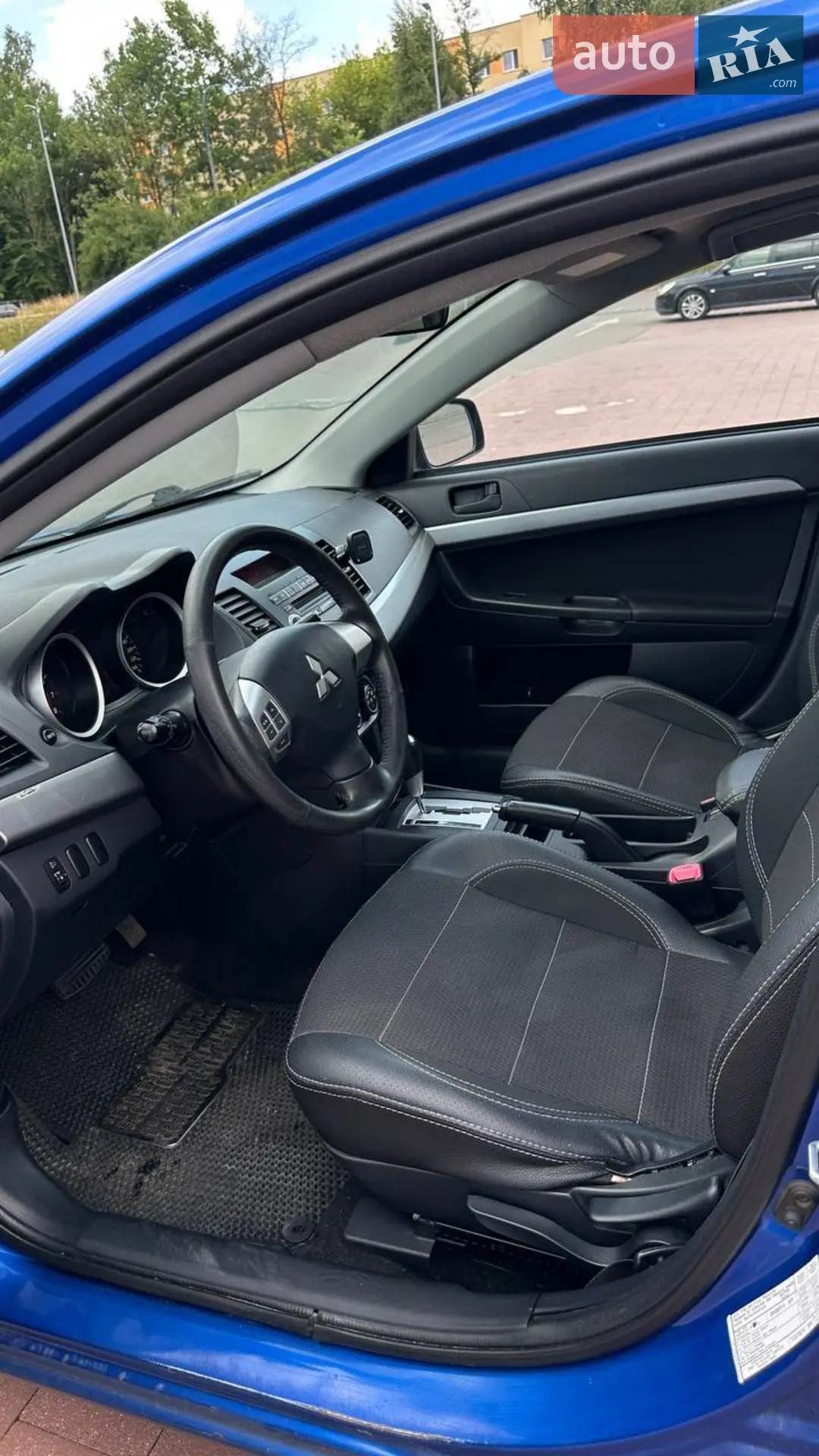 2011 Mitsubishi Lancer - мініатюра 16