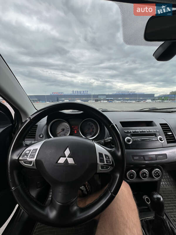 Седан Mitsubishi Lancer 2007 в Днепре