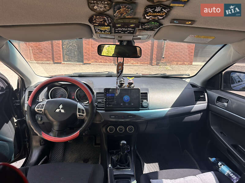 Седан Mitsubishi Lancer 2009 в Виннице