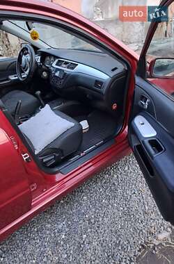 Седан Mitsubishi Lancer 2004 в 