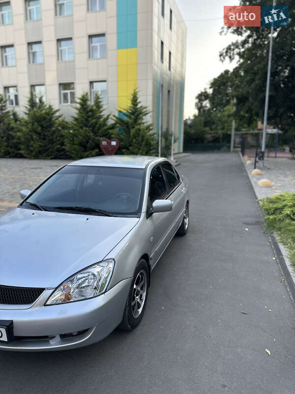 Седан Mitsubishi Lancer 2006 в Одессе