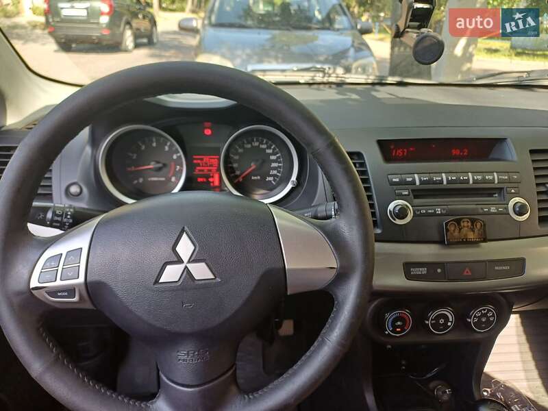 Седан Mitsubishi Lancer 2011 в Житомире
