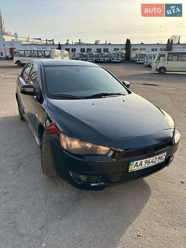 Седан Mitsubishi Lancer 2011 в Черкассах