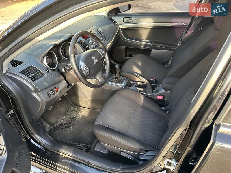 Седан Mitsubishi Lancer 2011 в Черкассах