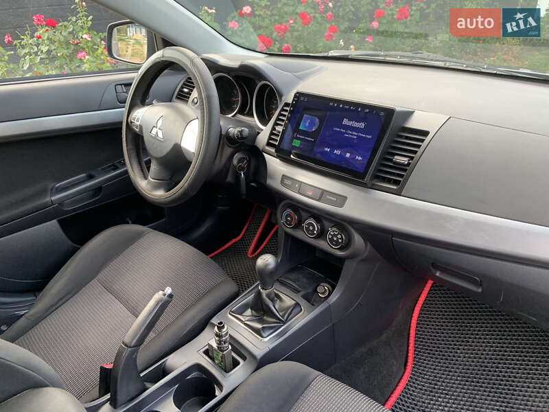 Седан Mitsubishi Lancer 2011 в Балте