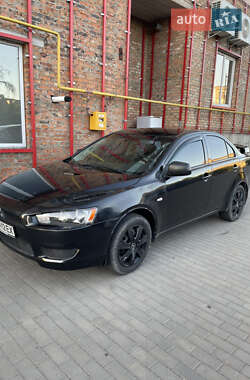Седан Mitsubishi Lancer 2010 в Полонном