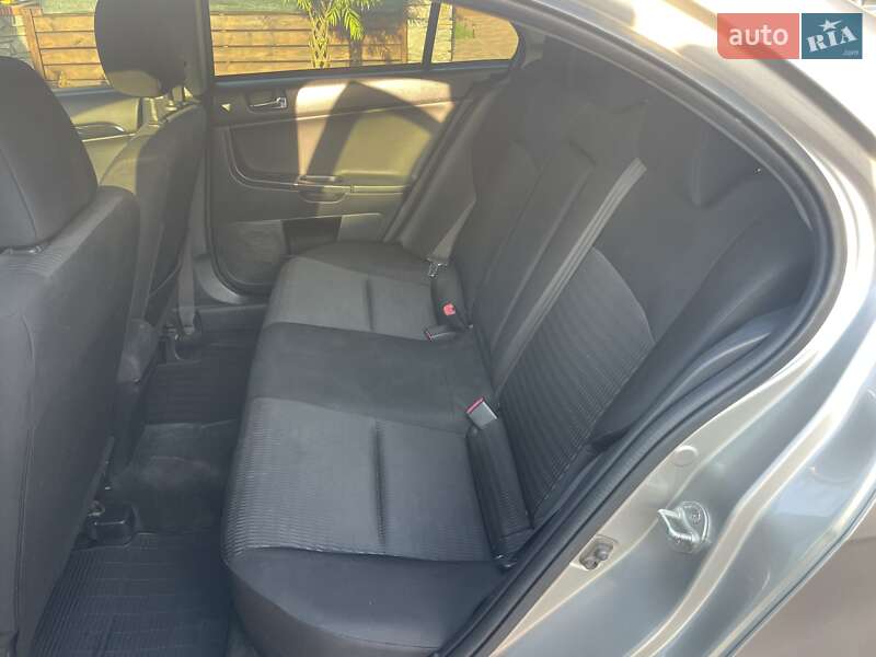 Седан Mitsubishi Lancer 2012 в Кобеляках