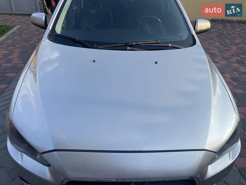 Седан Mitsubishi Lancer 2012 в Кобеляках