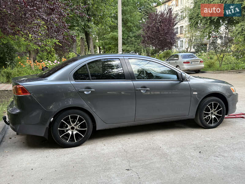 Седан Mitsubishi Lancer 2008 в Бурштині