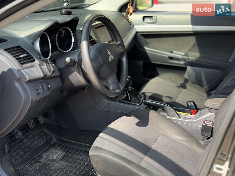 Седан Mitsubishi Lancer 2007 в Сумах