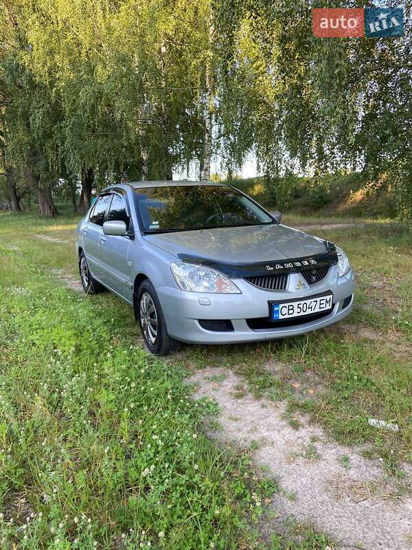 Седан Mitsubishi Lancer 2005 в Прилуках