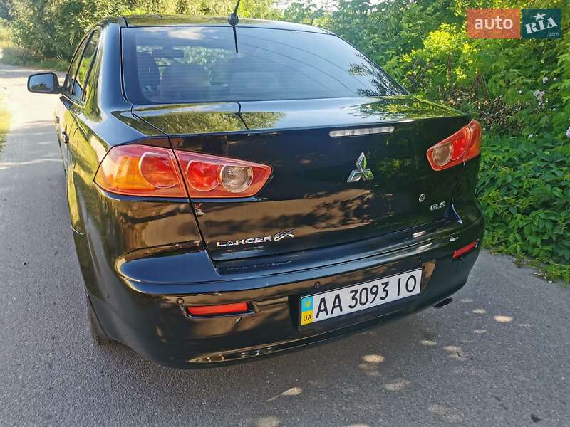 Седан Mitsubishi Lancer 2008 в Киеве