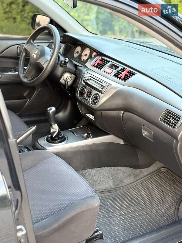 Седан Mitsubishi Lancer 2008 в Львові