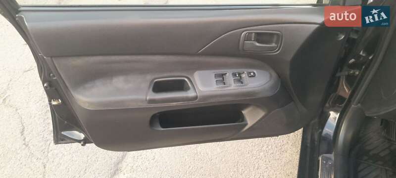 Седан Mitsubishi Lancer 2006 в Києві