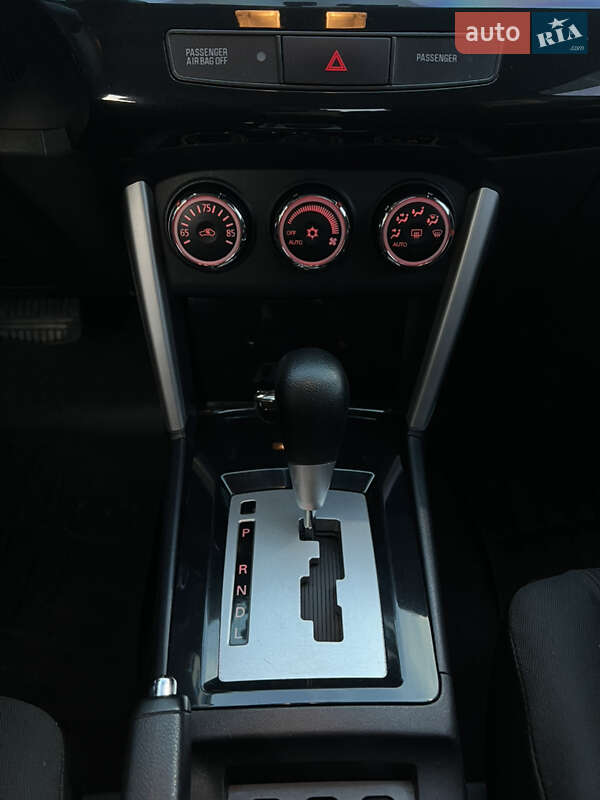 Седан Mitsubishi Lancer 2015 в Киеве