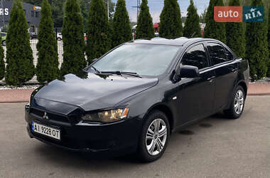 Седан Mitsubishi Lancer 2010 в Киеве