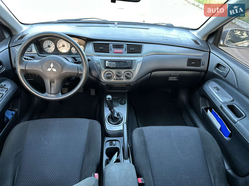 Седан Mitsubishi Lancer 2008 в Днепре