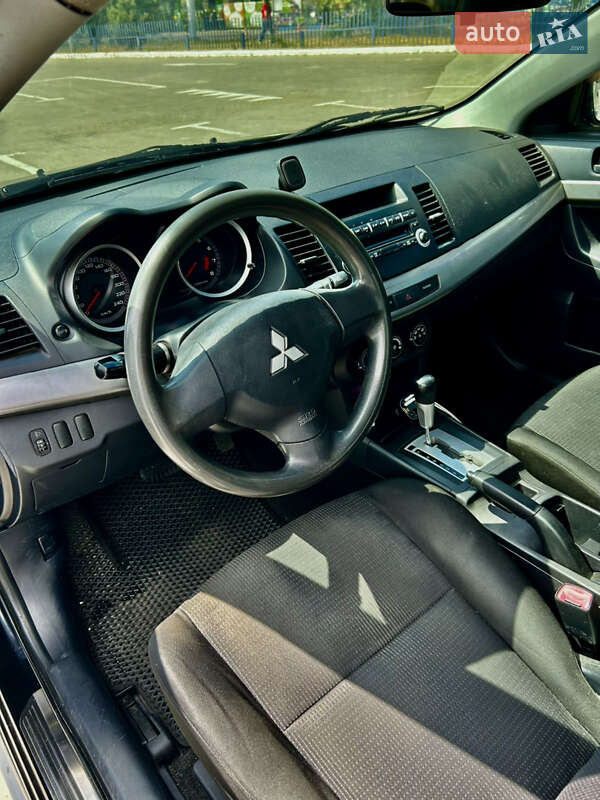 Седан Mitsubishi Lancer 2008 в Одессе