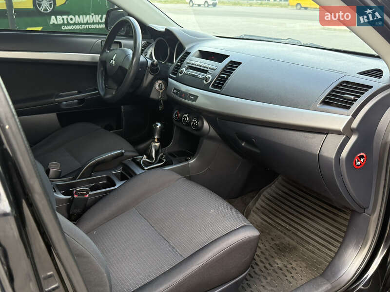 Седан Mitsubishi Lancer 2008 в Днепре