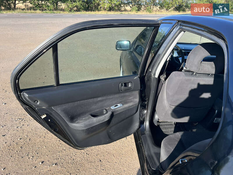Седан Mitsubishi Lancer 2006 в Николаеве